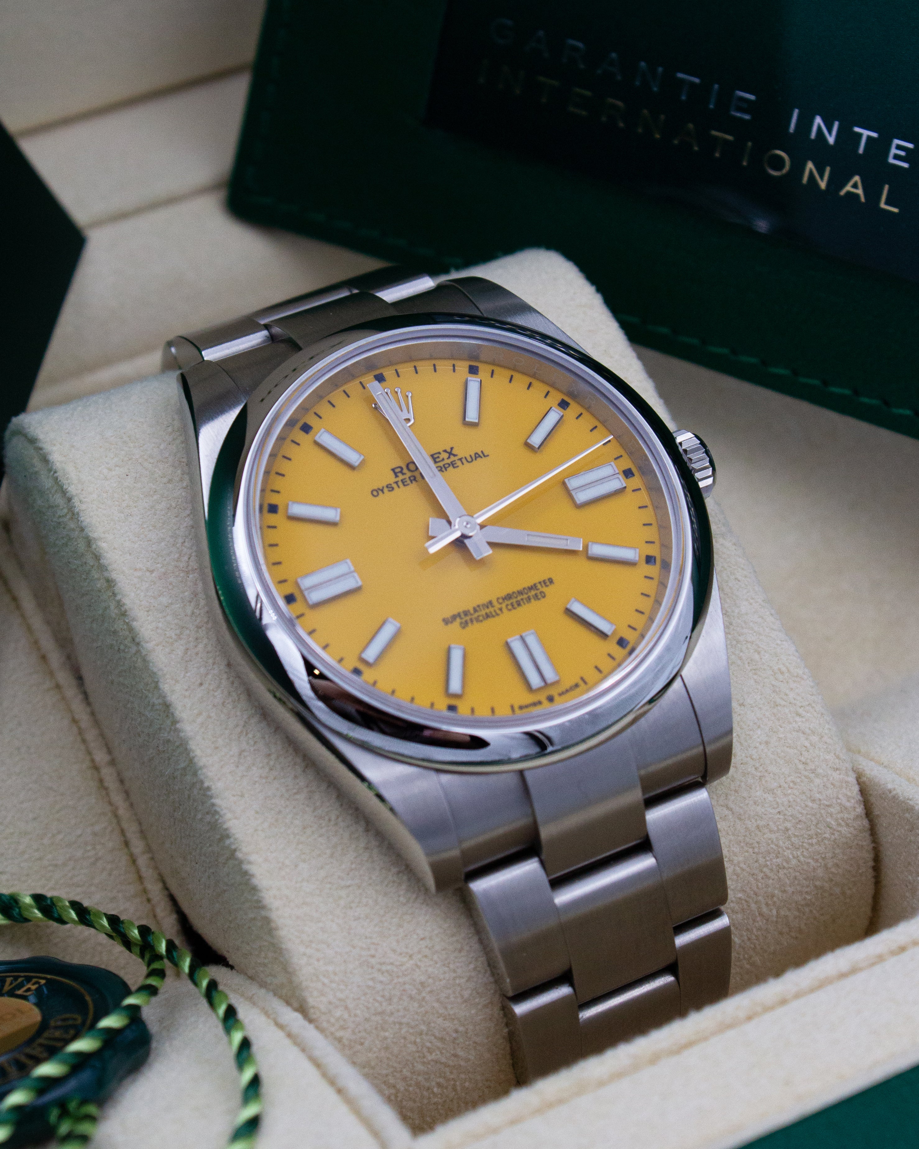 Rolex Oyster Perpetual 41 "Yellow" 124300 – 2021 – Full Set