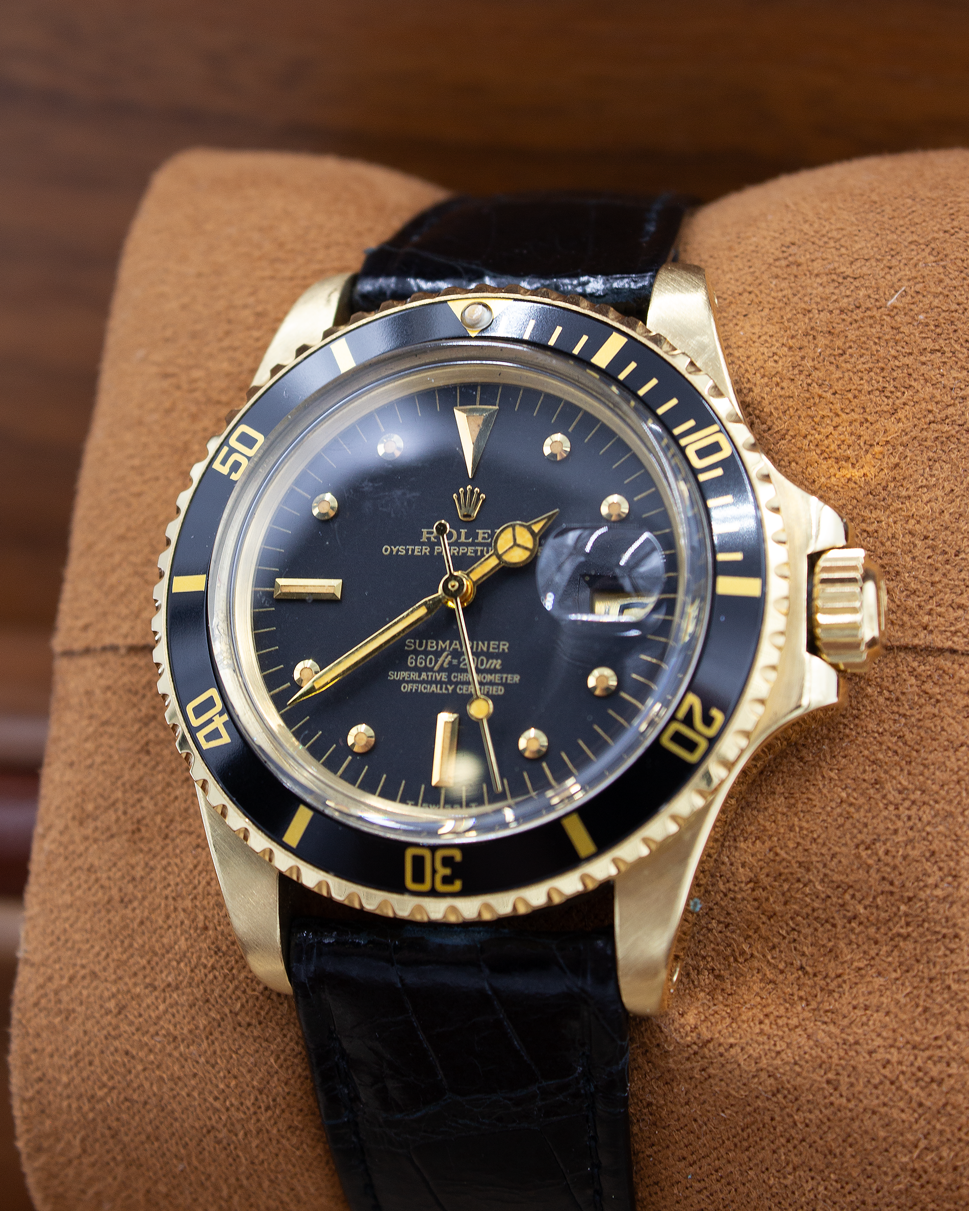 Rolex Submariner 1680 schwarz "matte nipple dial" – 1979 – 18K Gelbgold – Full Set