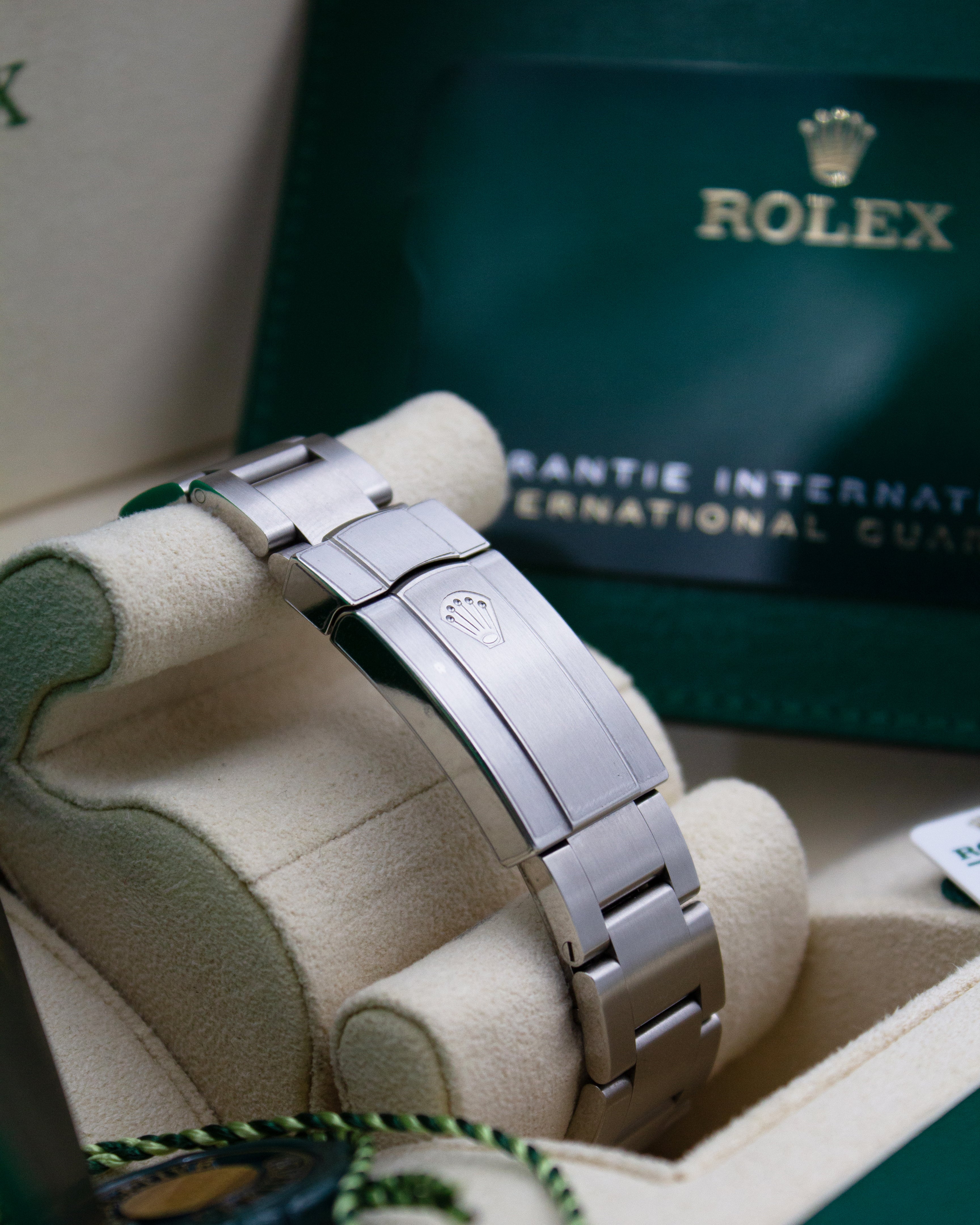 Rolex Oyster Perpetual 41 "Yellow" 124300 – 2021 – Full Set