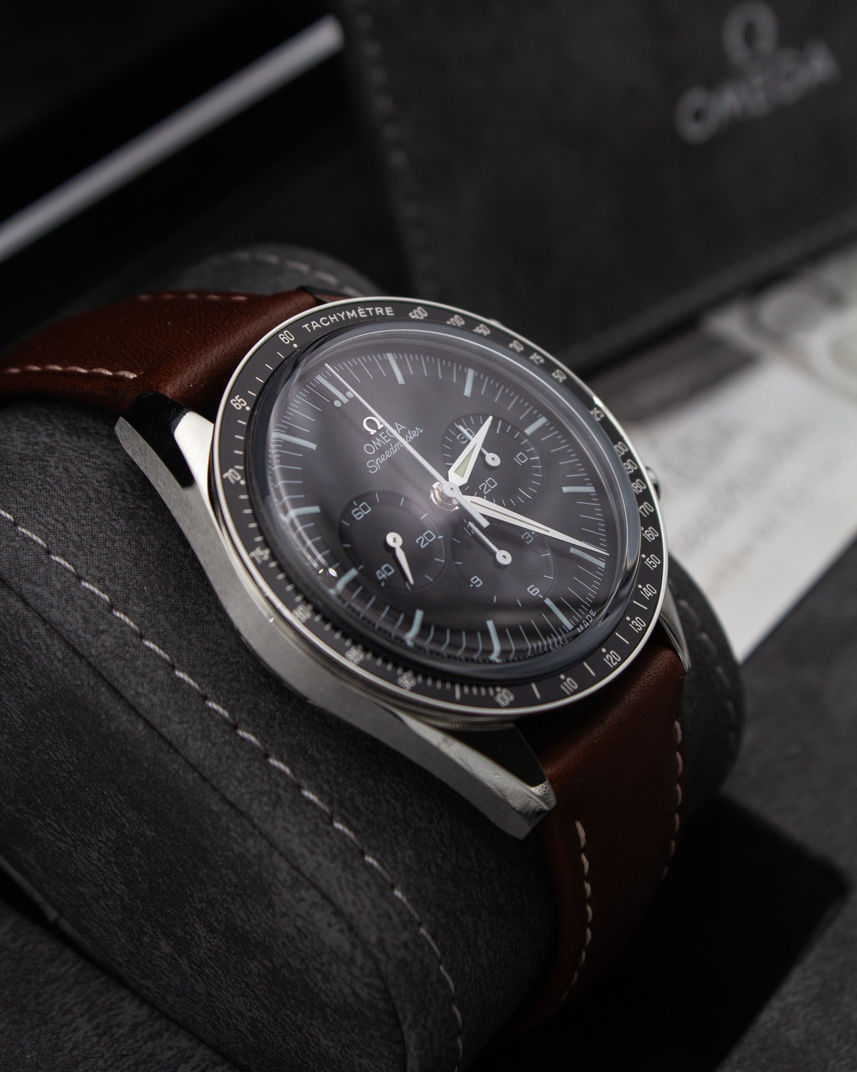 Omega Speedmaster Moonwatch "FOIS" – Full Set – 2023 – Ungetragen