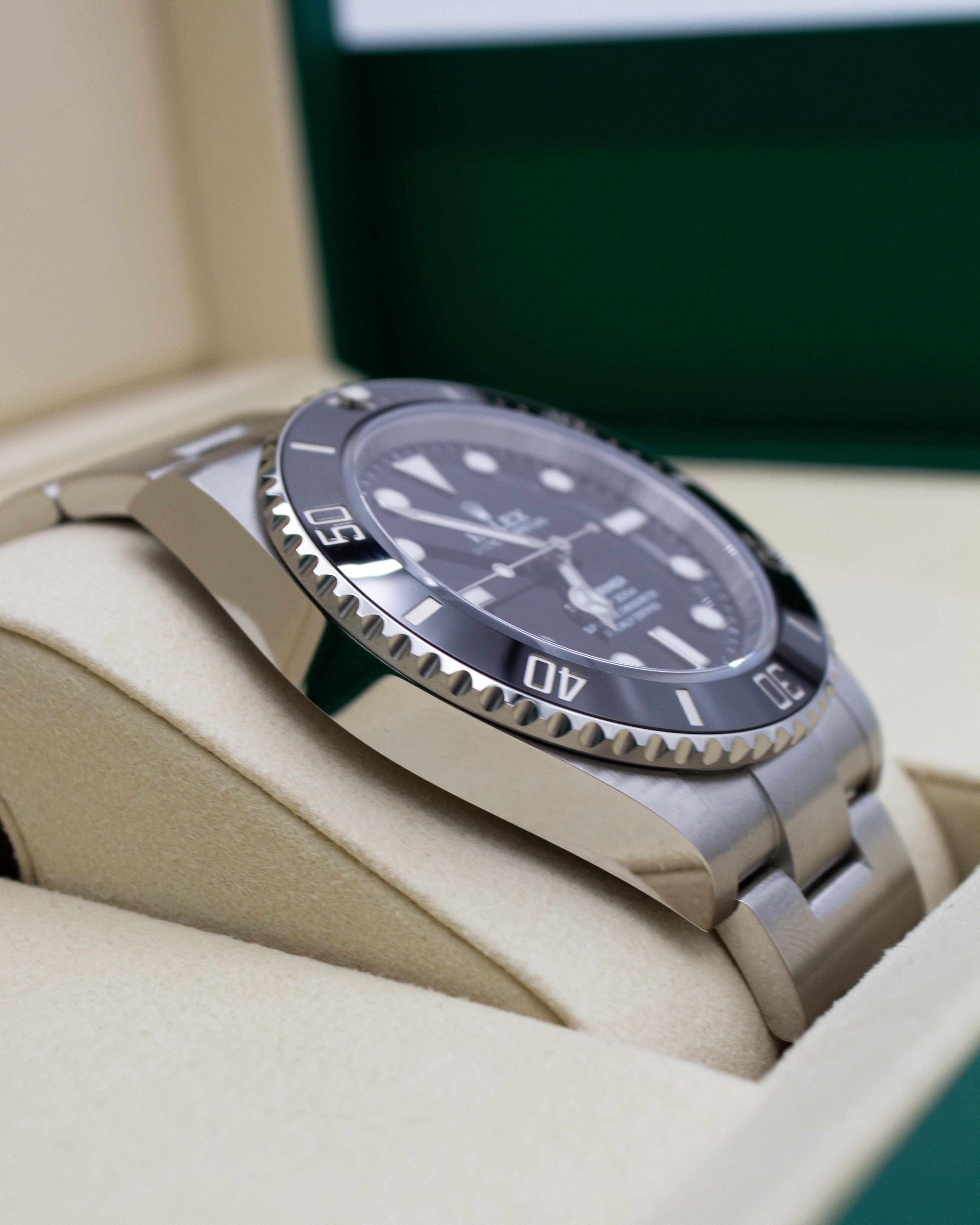 Rolex Submariner (No Date) - 124060 - 2025 - NEU - Full Set